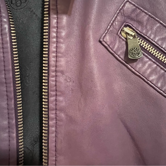 ❌❌SOLD❌❌Rock & Republic Cropped Purple Leather Studded Bomber Jacket, Size small - Picture 14 of 16